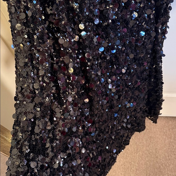 MAC DUGGAL
Black Strapless Sequin Evening Gown With Bow Anthropologie - Picture 7 of 14